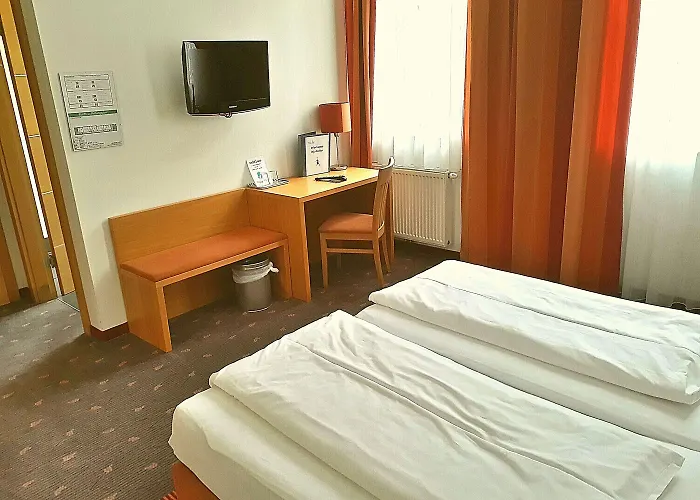 Fabrik Hotel 3*