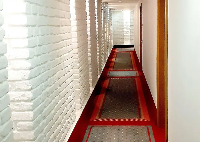 Готель Fabrik 3*