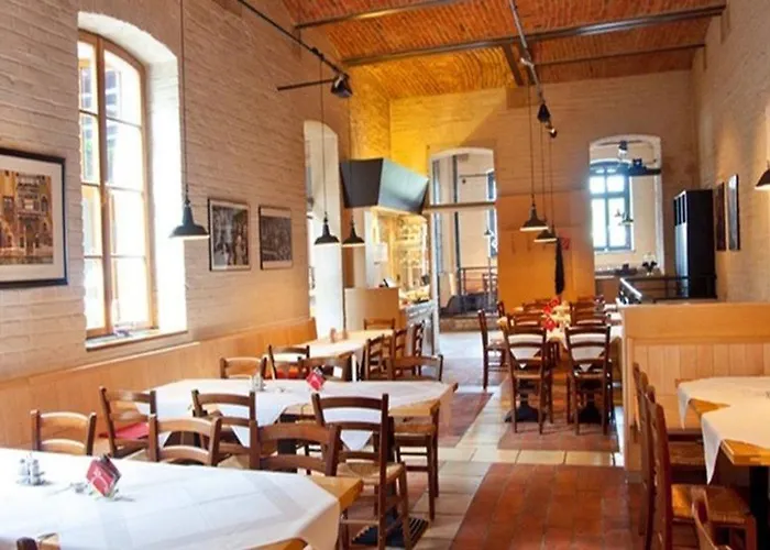 Готель Fabrik 3*