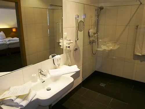 Готель Fabrik 3*