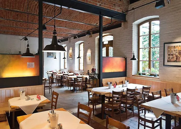 Готель Fabrik 3*